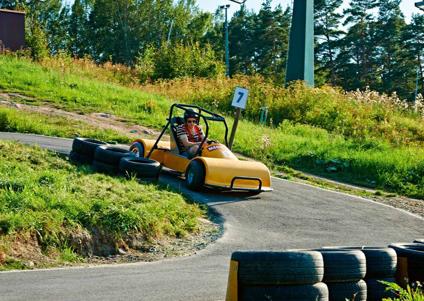 Downhill Cars för två