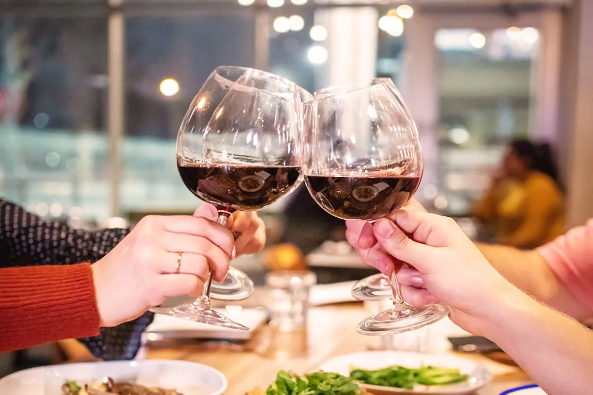 Exklusiv vinprovning med middag | Uppsala