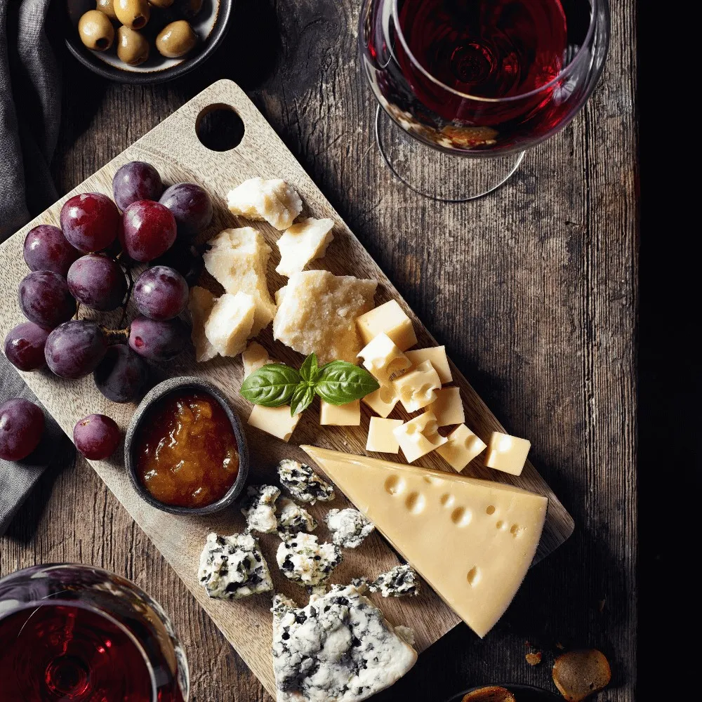 Vinprovning 4 viner & 4 ostar – kombinera ost och vin | Göteborg